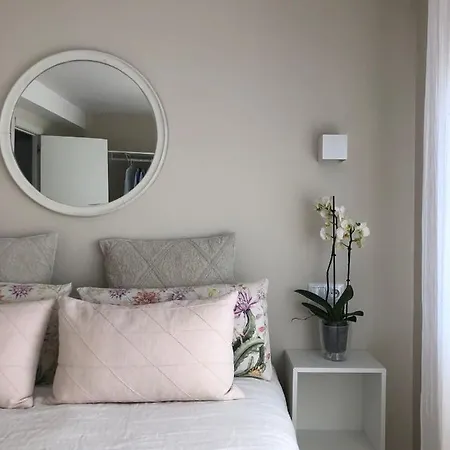 A Pie De Playa, Parking Privado, Recién Reformado Apartamento Suances