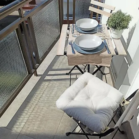 Apartamento A Pie De Playa, Parking Privado, Recién Reformado